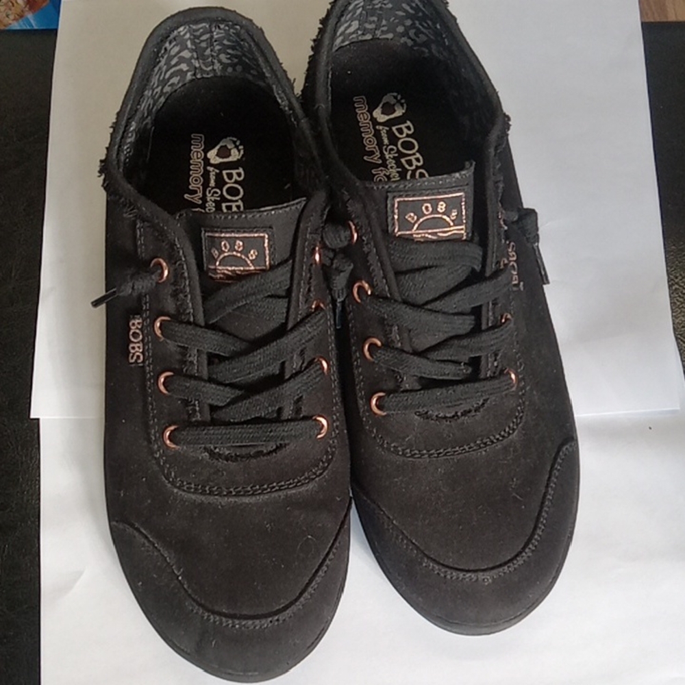 BOBS B Cute Black Casual Sneakers 9.5
